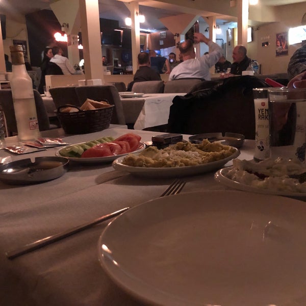 Foto scattata a Bahçeli Cafe &amp; Restaurant Avcılar da Seyid A. il 1/12/2022