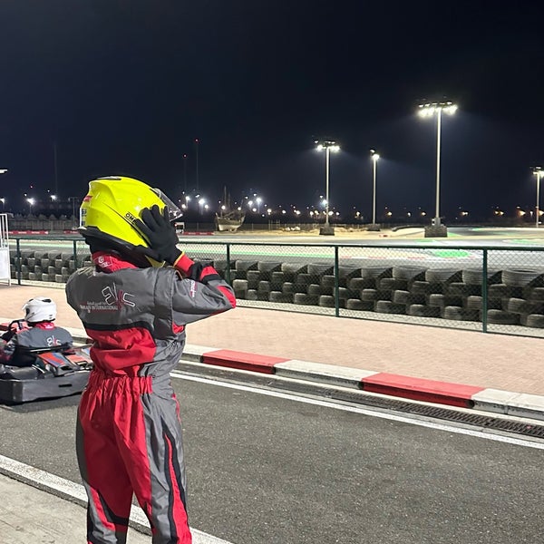 2/2/2024にGeminiがBahrain International Karting Circuitで撮った写真