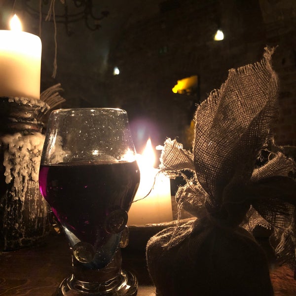 Снимок сделан в Rozengrāls | Authentic Medieval Restaurant пользователем Bingo 10/24/2019