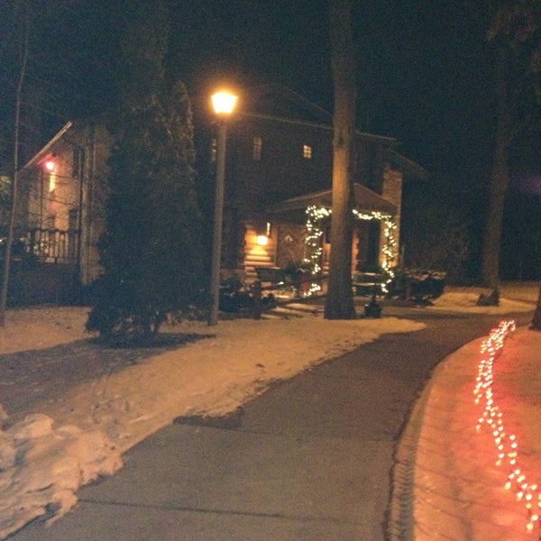 Foto scattata a Hubbard Lodge da Andrea Z. il 1/1/2013