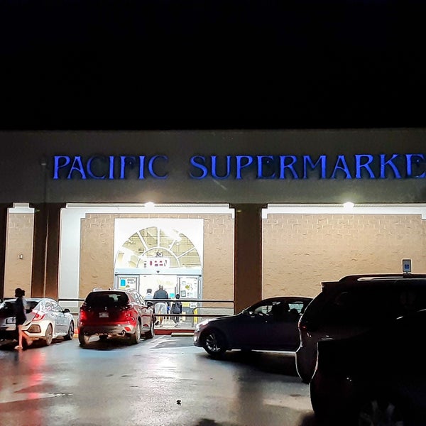 Pacific Super Market Grocery Store in Waipahu