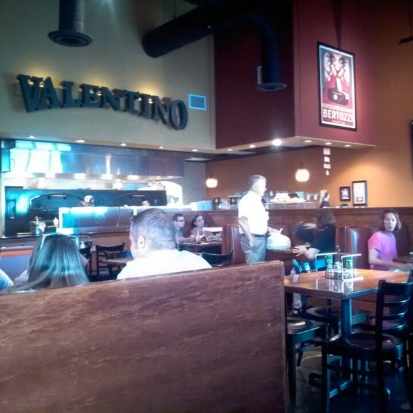 photos at valentino pizzeria trattoria pizza place in sarasota