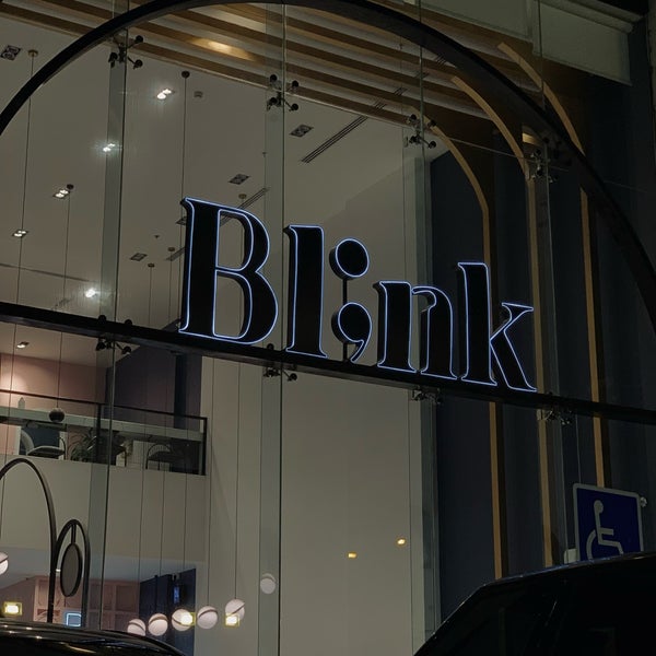 Foto diambil di Blink Cafe oleh Ghusoon pada 2/3/2023