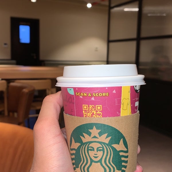 12/7/2022 tarihinde Abdullahziyaretçi tarafından Starbucks (ستاربكس)'de çekilen fotoğraf