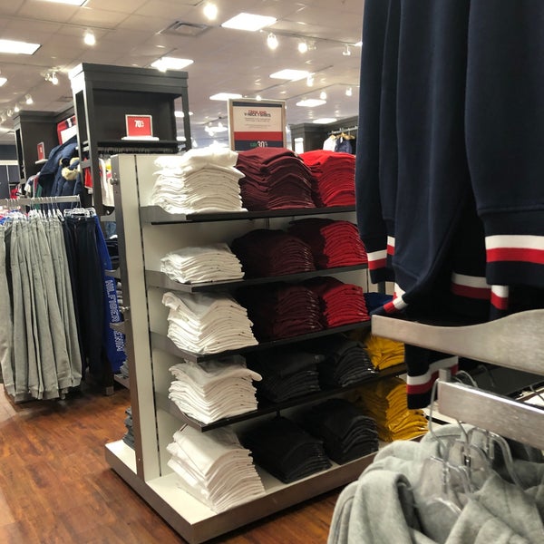 tommy hilfiger clothing store