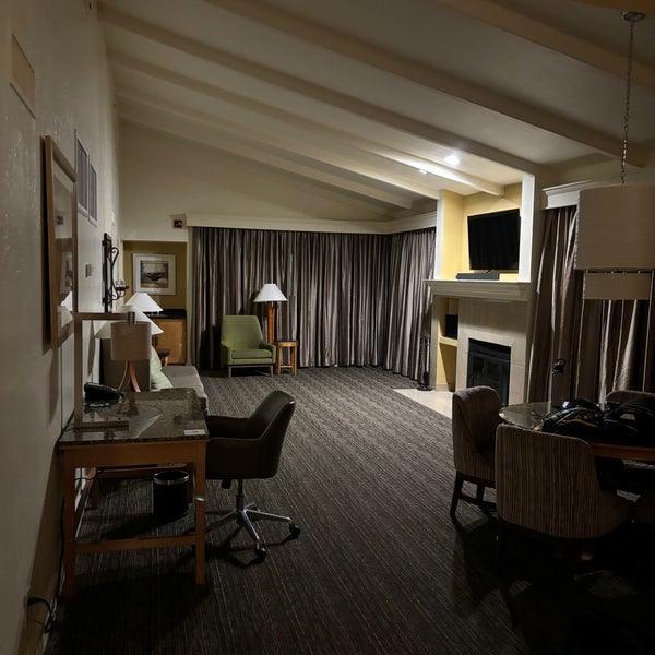 รูปภาพถ่ายที่ Hilton Scottsdale Resort &amp; Villas โดย Krista T. เมื่อ 2/28/2024