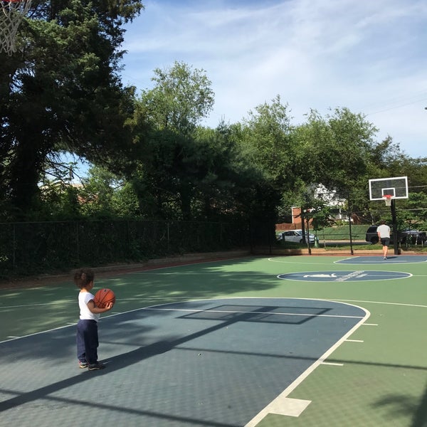Woodstock Park Waverly Hills Arlington, VA