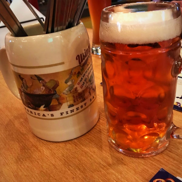 Hofbräu Beer Garden 701 Pier Park Dr