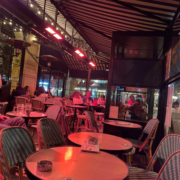 Roma quality biscuits. Coco paris. Шанель интенс женские. Бюстгальтер kris line jassmin. Коко ресторан париж.