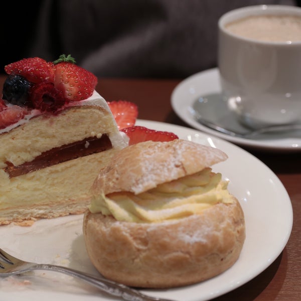 フルーツケーキファクトリー すすきの店 Artik Kapali 札幌市 Da Tatlici Da Fotograflar