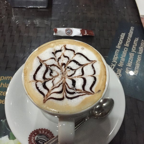 Photo taken at Brown Planet Coffee by Yağmur Y. on 12/8/2015