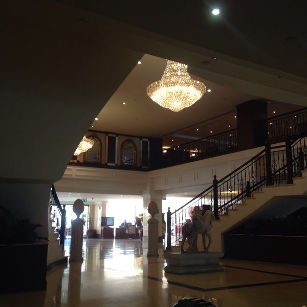 3/14/2019에 Sagittarius B.님이 Grand Hotel Excelsior에서 찍은 사진