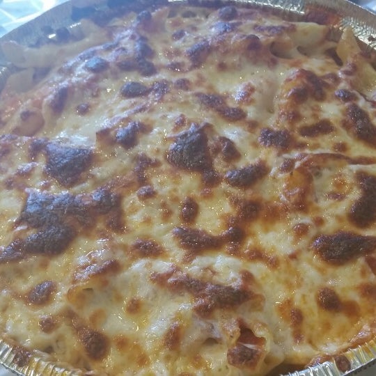 5/16/2014 tarihinde Malenziyaretçi tarafından Padrinos Pizza'de çekilen fotoğraf