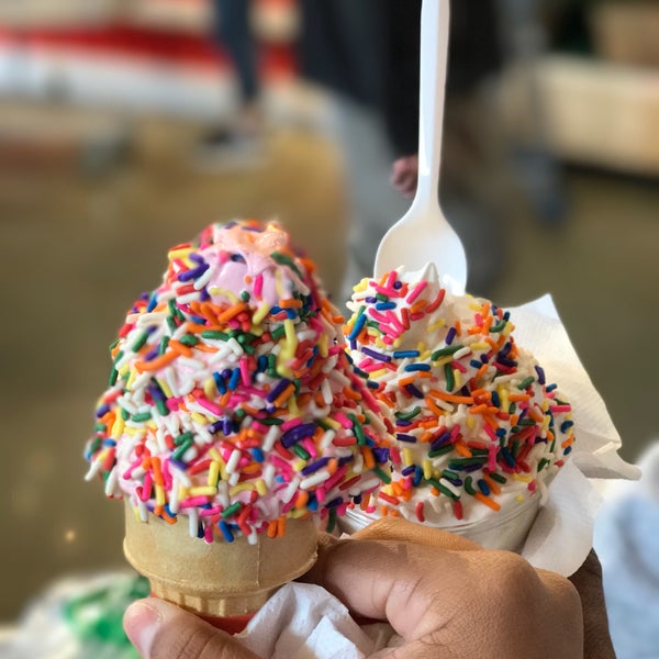 Stew Leonard's East Meadow 1897 Front St