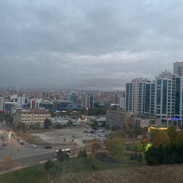 Photo prise au Point Hotel Ankara par 👑Enes G. le10/17/2021
