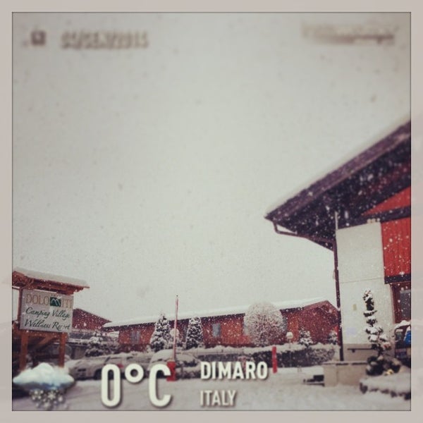 Снимок сделан в Dolomiti Camping Village &amp; Wellness Resort пользователем Dolomiti Camping Village &. 1/4/2014