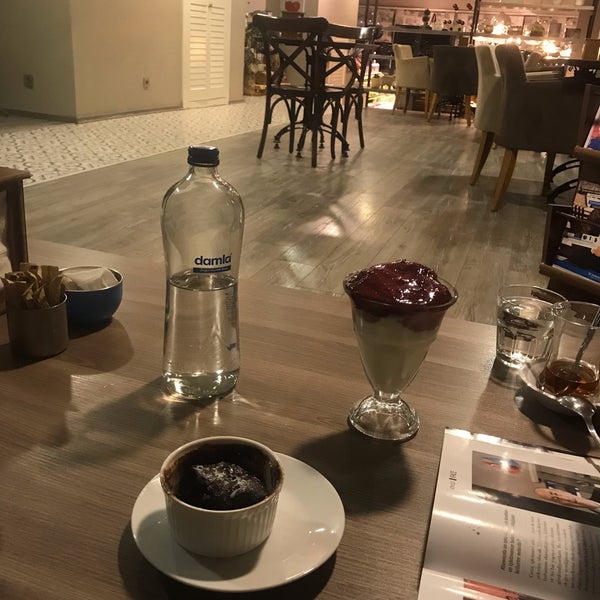 Photo taken at Badem Çikolata &amp; Cafe by Mustafa Serkan on 9/21/2019