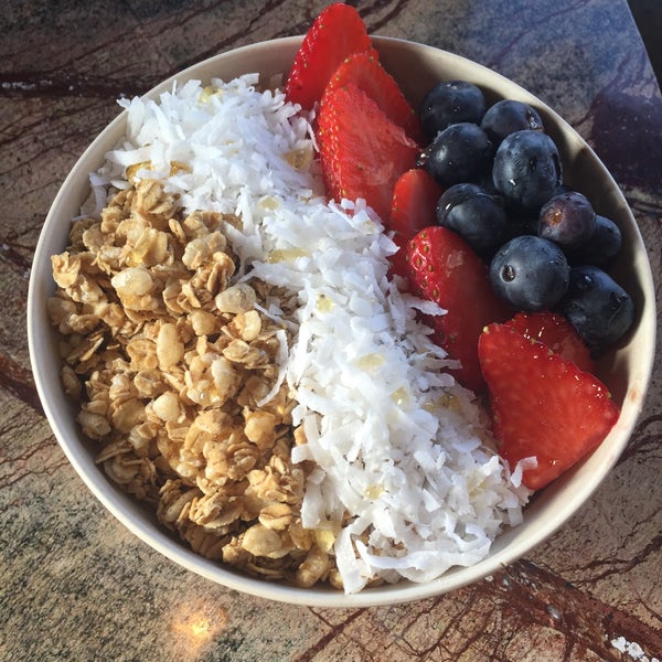 The rejuvenate acai bowl is so good!! Definitely try the acai bowls! The place is really cute and the service was very friendly. Loved it and will be going again!