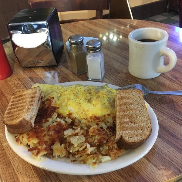 Photos at Peanuts Deluxe Cafe Downtown San Jose 29 tips from 805 visitors