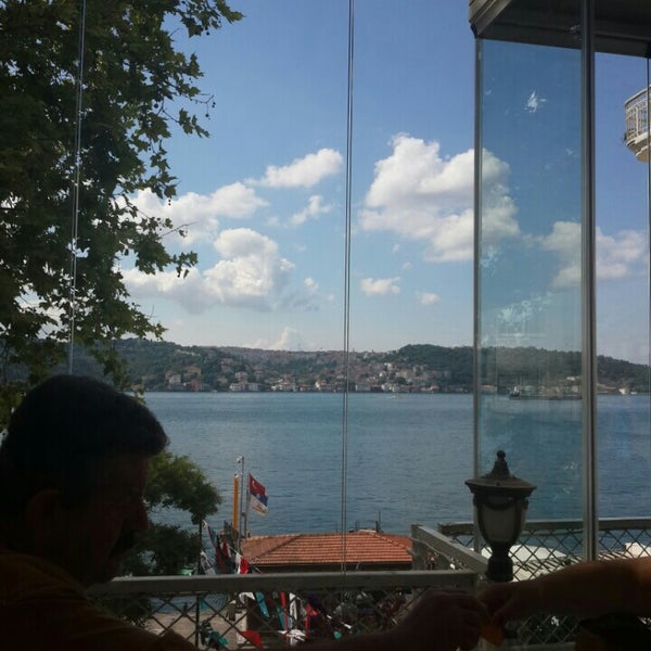 Foto diambil di Bodrum Restaurant oleh AslıHan A. pada 7/5/2015