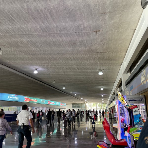 Terminal Central de Autobuses del Poniente Estación de autobuses