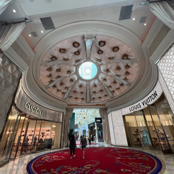 Louis Vuitton Las Vegas Fashion Show store, United States