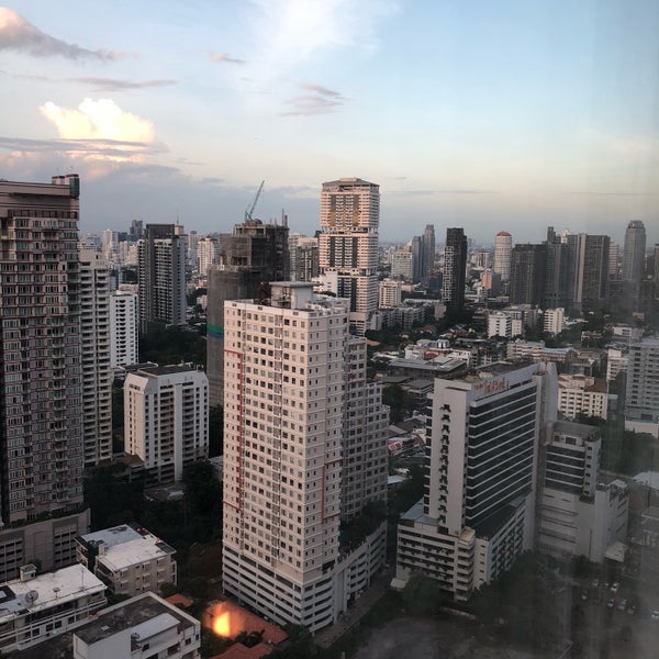 Photo taken at Sukhumvit Park, Bangkok - Marriott Executive Apartments by Tomy T. on 6/14/2018
