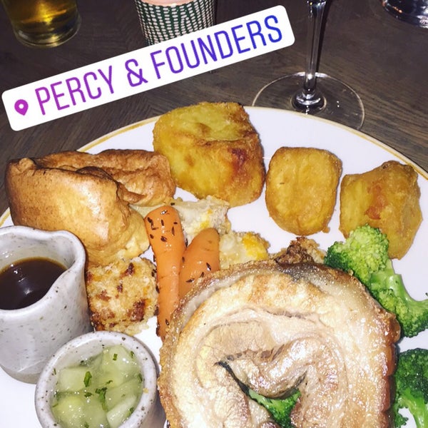 Great price and vibe. The Sunday Roast Pork was good but the Yorkshire Pudding & Vegetables could have been cooked/seasoned better.