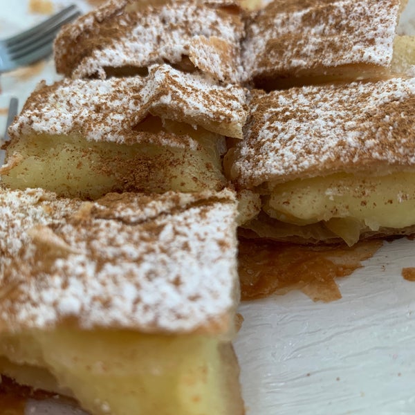 Mpougatsa