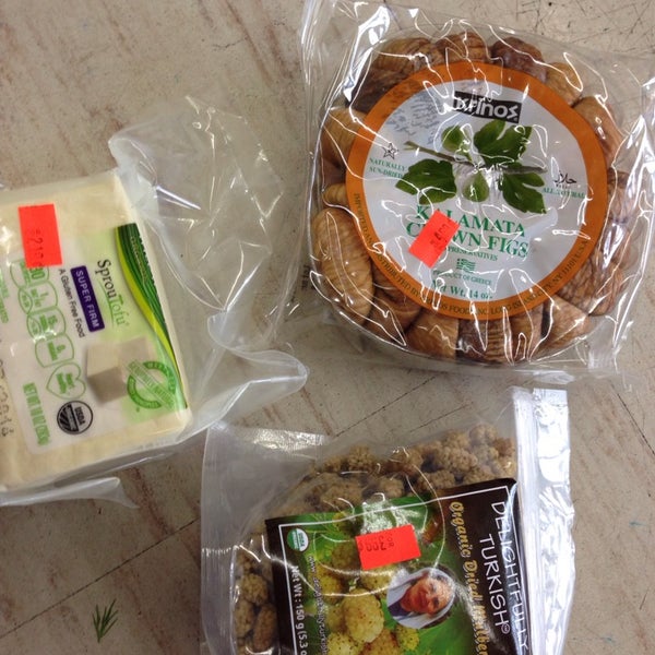 The Produce Center Grocery Store in Gourmet Ghetto