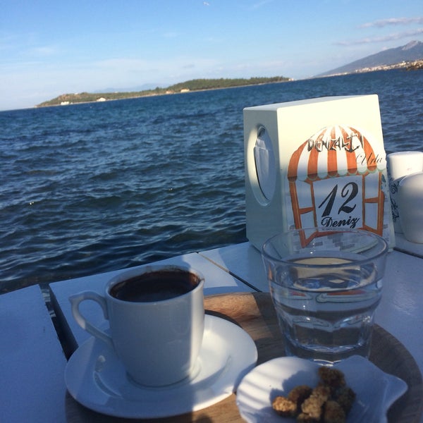10/13/2016 tarihinde Erdem A.ziyaretçi tarafından Denizaltı Cafe &amp; Restaurant'de çekilen fotoğraf