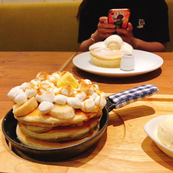 Photos At パンケーキカフェ Mog 難波店 Cafe