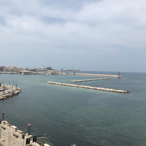 Foto tirada no(a) JR Hotels Grande Albergo delle Nazioni Bari por Tara R. em 5/21/2018