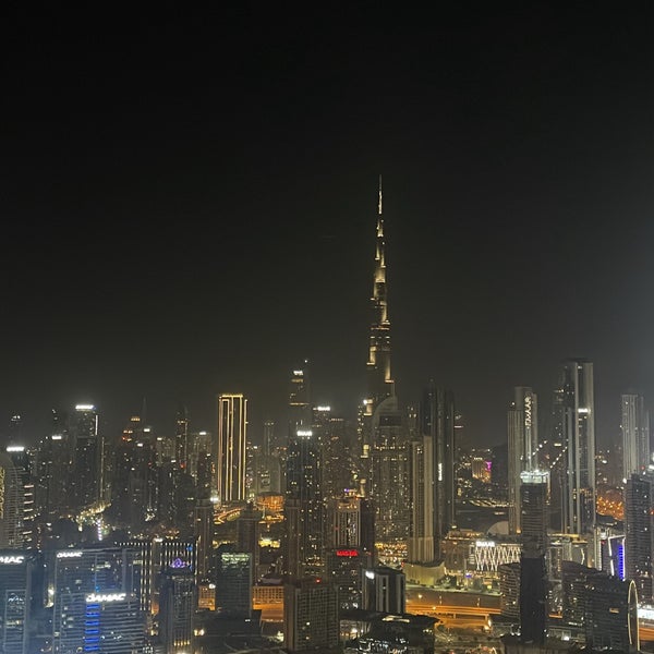Foto tirada no(a) SLS Dubai Hotel &amp; Residences por A . em 5/8/2024