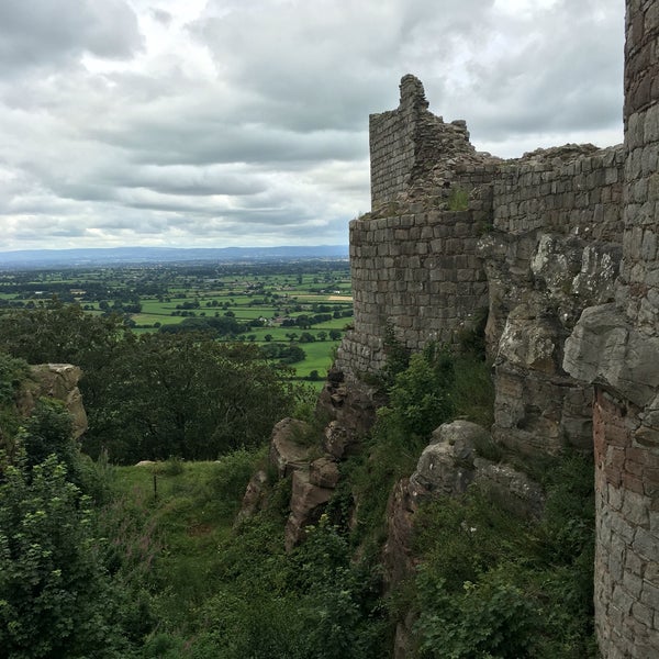Beeston Castle and Woodland Park 9 tips