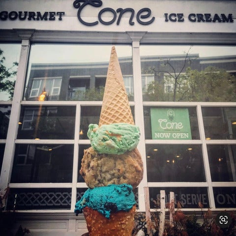 Снимок сделан в Cone Gourmet Ice Cream пользователем Cone Gourmet Ice Cream 3/18/2022