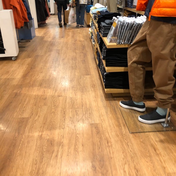 Photo taken at UNIQLO by Robin D. on 2/20/2020