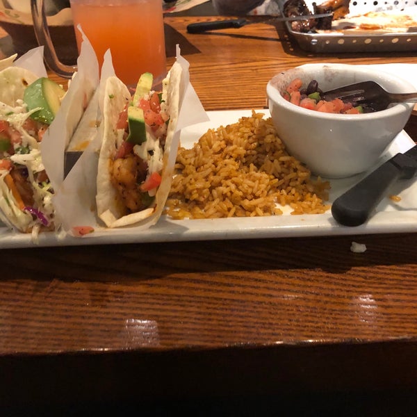 Photo taken at Chili&#39;s Grill &amp; Bar by Robin D. on 8/10/2019
