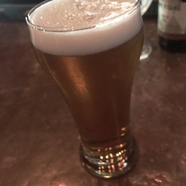 Photo taken at Craft Beer Bar by Phil M. on 5/31/2019