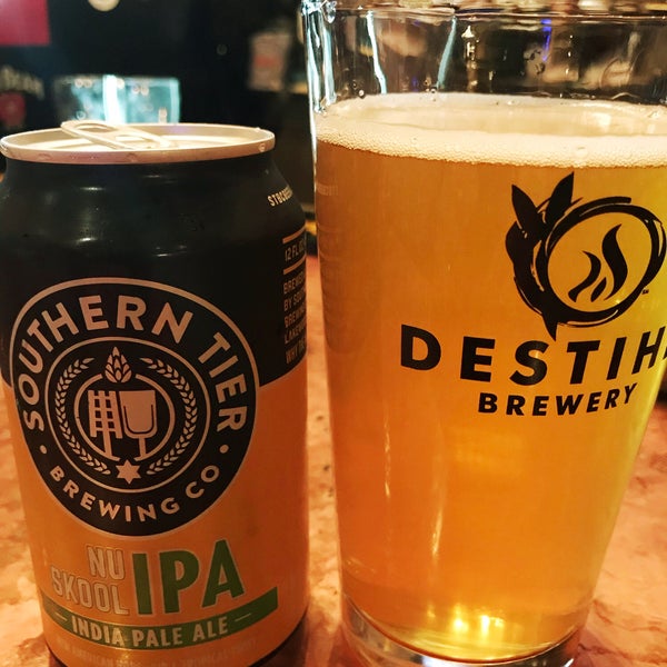 Photo taken at Craft Beer Bar by Phil M. on 4/25/2018