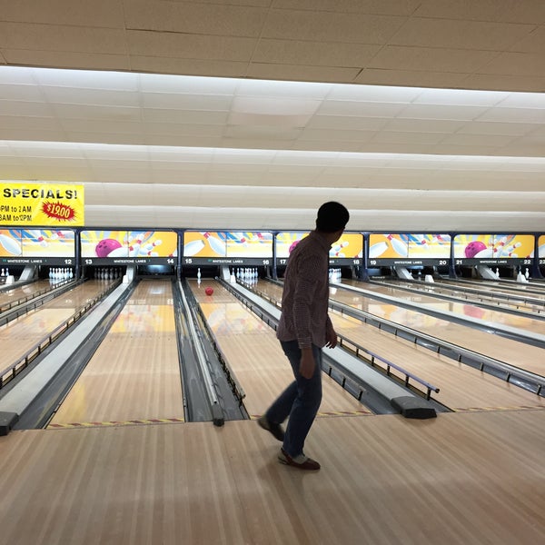 1/11/2015にRobert S.がWhitestone Lanes Bowling Centersで撮った写真