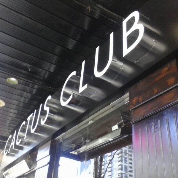 Foto diambil di Cactus Club Cafe oleh David K. pada 3/17/2013