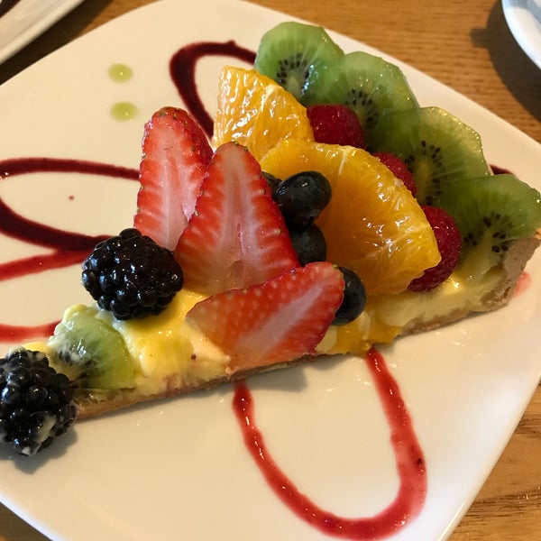 Photo taken at Pastiche Fine Desserts &amp; Café by STARSKI on 5/18/2018