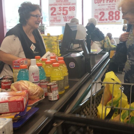 ShopRite of Hackensack Hackensack'da Market