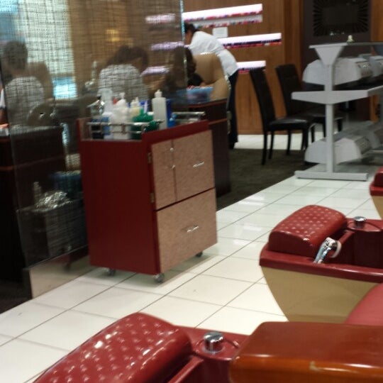 Lavi Nails Salon Barbershop In Paramus