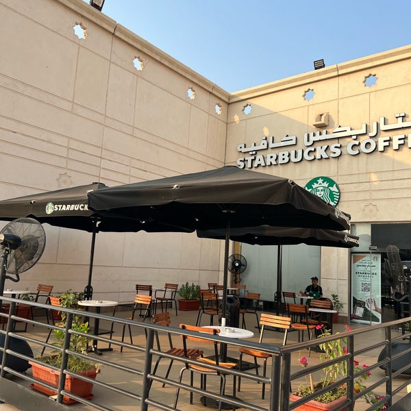 Foto scattata a Starbucks da Beroo il 11/1/2022