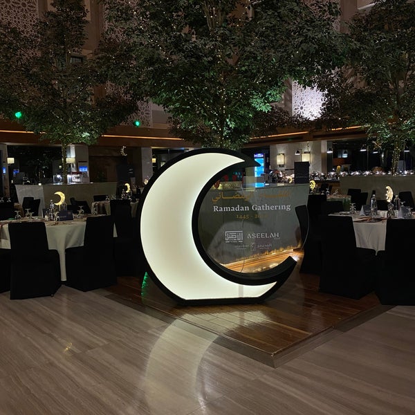 รูปภาพถ่ายที่ DoubleTree by Hilton Riyadh - Al Muroj Business Gate โดย Salman .. เมื่อ 3/31/2024