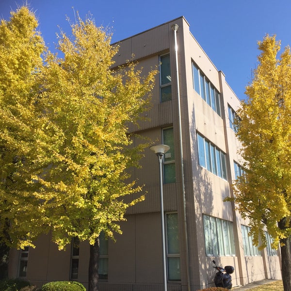 Photos At 鹿児島大学附属図書館 桜ヶ丘分館 21 Visitors