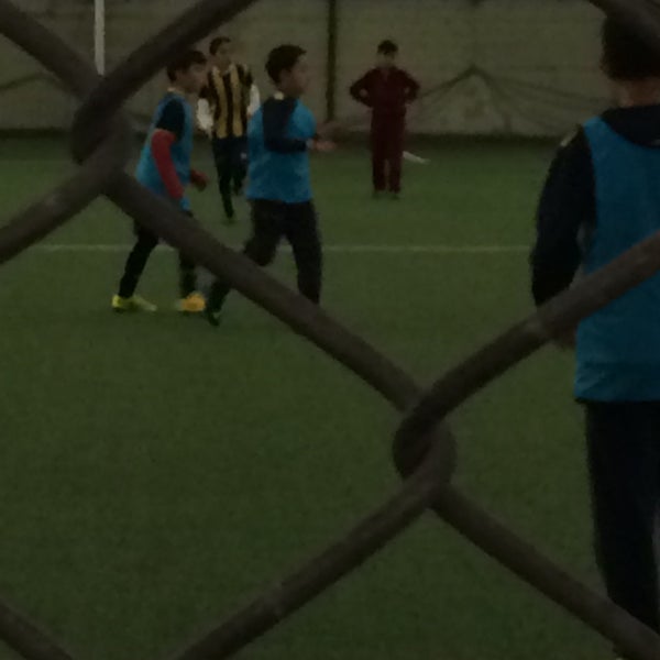lider yilmazlar hali saha 2605 sokak no 10 da futbol sahasi da fotograflar