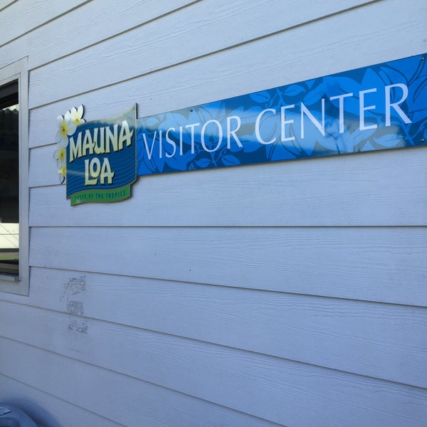 Foto diambil di Mauna Loa Macadamia Nut Visitor Center oleh Shuzo H. pada 6/6/2015